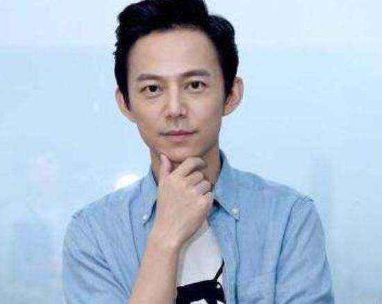 何炅是什么星座?金牛座名人何炅一家四口合照罕见曝光